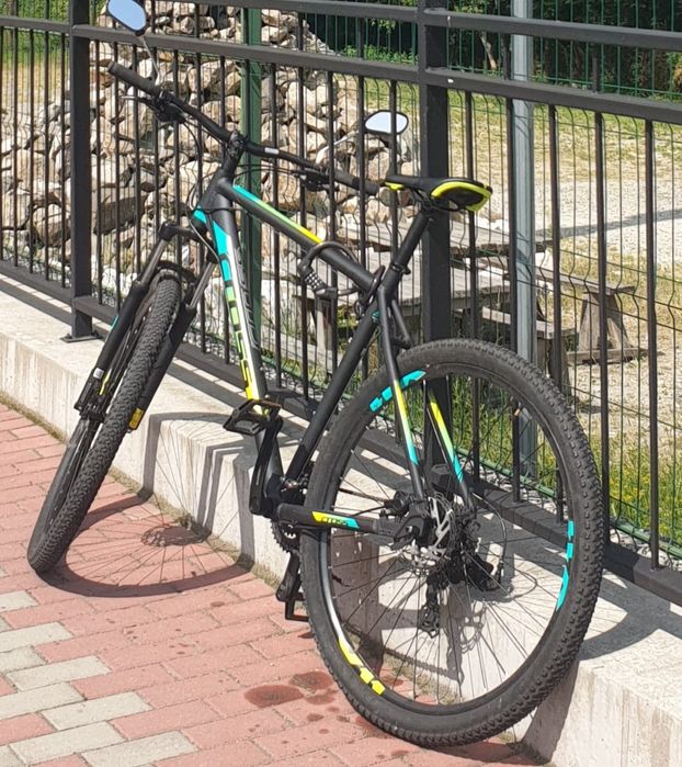 Vînd  bicicletă  cube