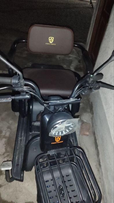 Skuter uch gʻildirakli
