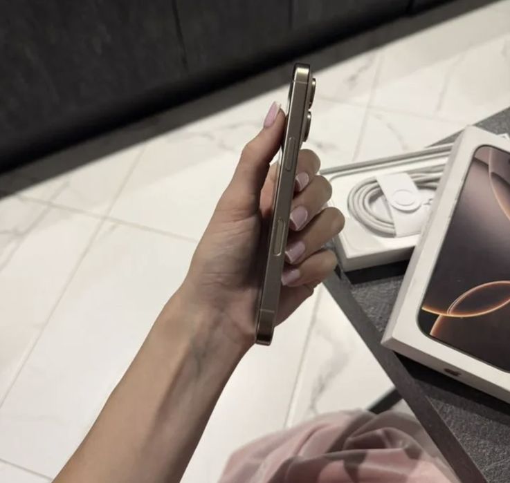 Айфон 16 Pro на 256