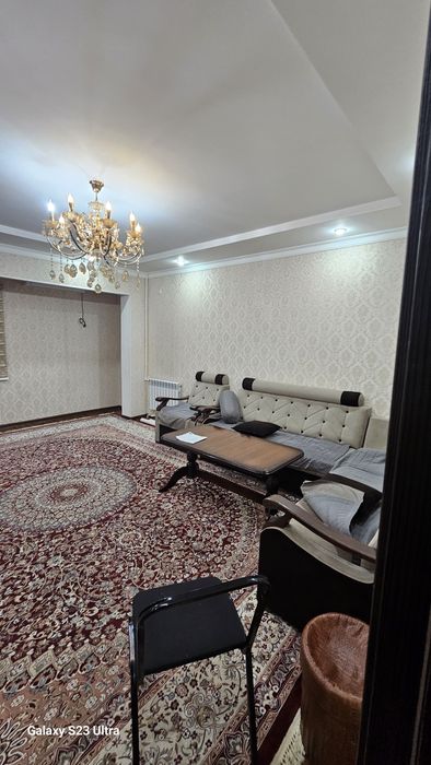 Аренда метро бадомзор  2.хонали оилага берилади расмдаги уй
