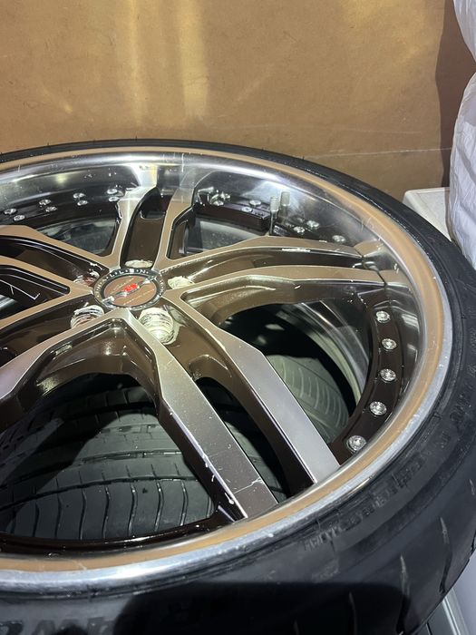 Диски с шинами. R 20. 5.100