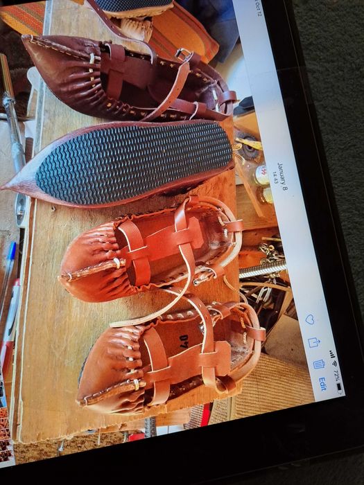 Ръчна изработка на цървули от италианска телешка кожа от 21 до 48 ном.