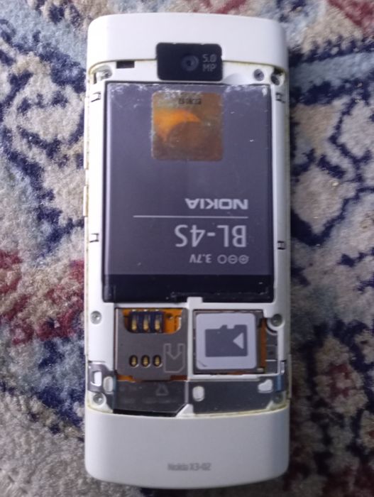 Продам сотовый телефон