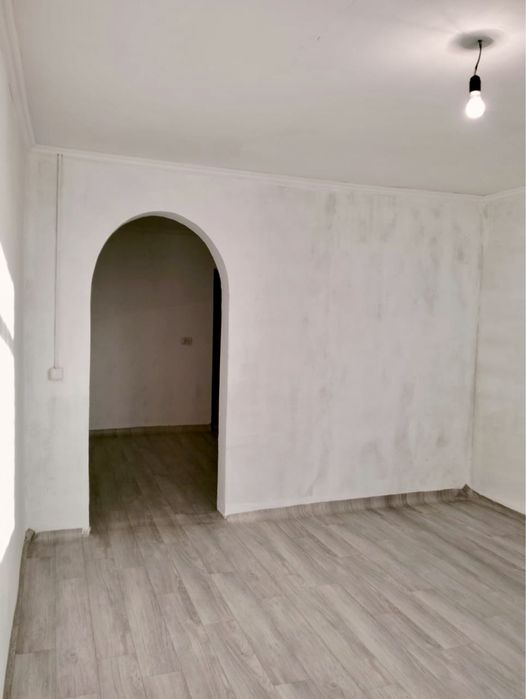 Продам трехкомнатную времянку