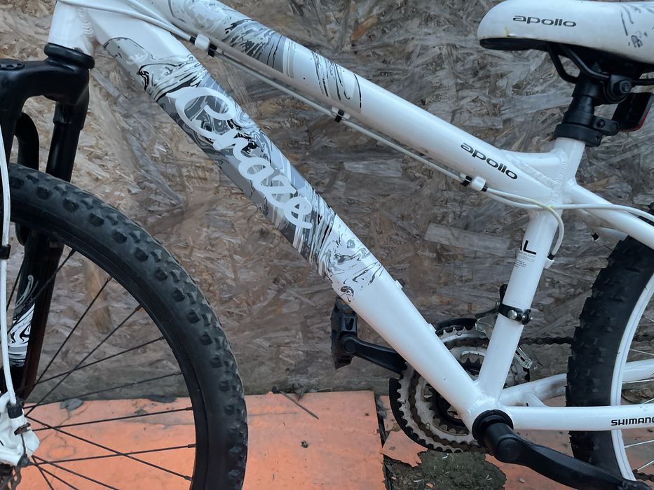 Bicicleta apollo caze frane pe disc roti 24” cadru aluminiu