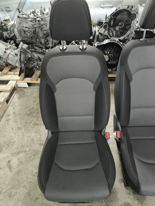Салон/седалки/предни седалки  за Hyundai i30