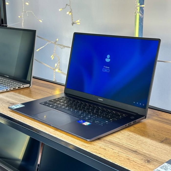 Ноутбук для учебы Huawei MateBook