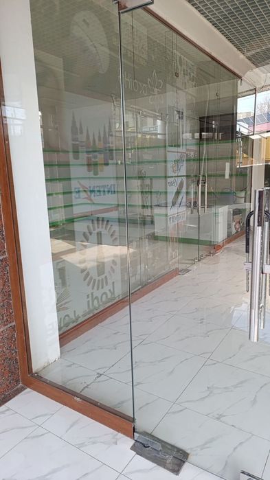 Поворотда жойлашган дўкон сотилади