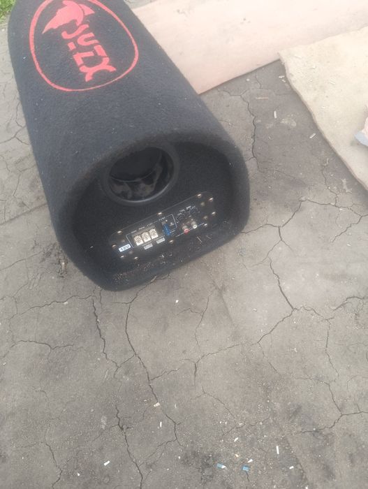 Продам сабвуфер норм играет