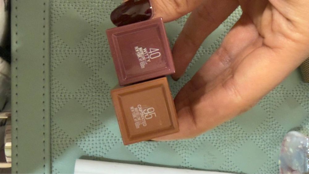 Помады maybelline