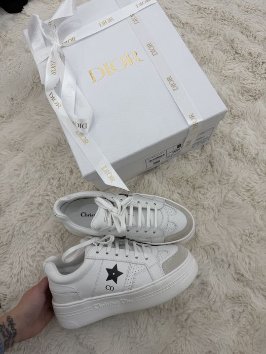 Оригинални сникърси Dior