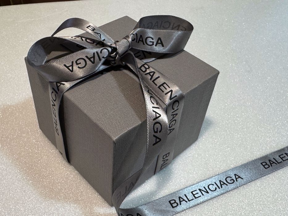 Balenciaga double B гривна