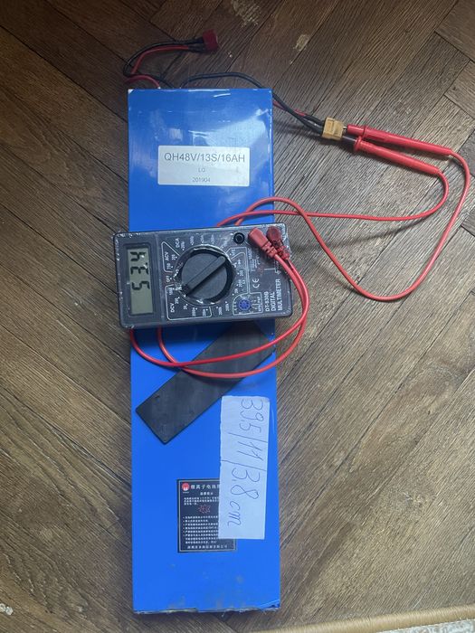 Vind baterie trotineta electrică de 36v-10,4ap,300lei,cele pentru bicicletă (E-bike)sunt 450lei.