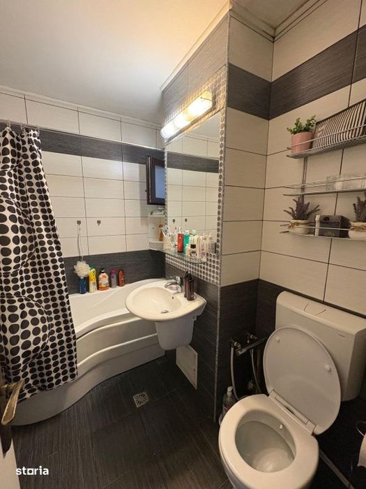 Apartament 4 camere | 80 mp| Etaj 2 | Utilat | Bulevardul Traian – B