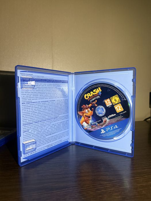 PS 4 PRO| В подарок 2 джостика, 2 диска, шнуры и зарядка
