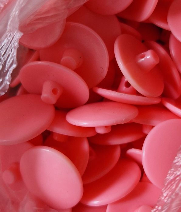 Nasturi plastic diferite marimi, 3000 de buc