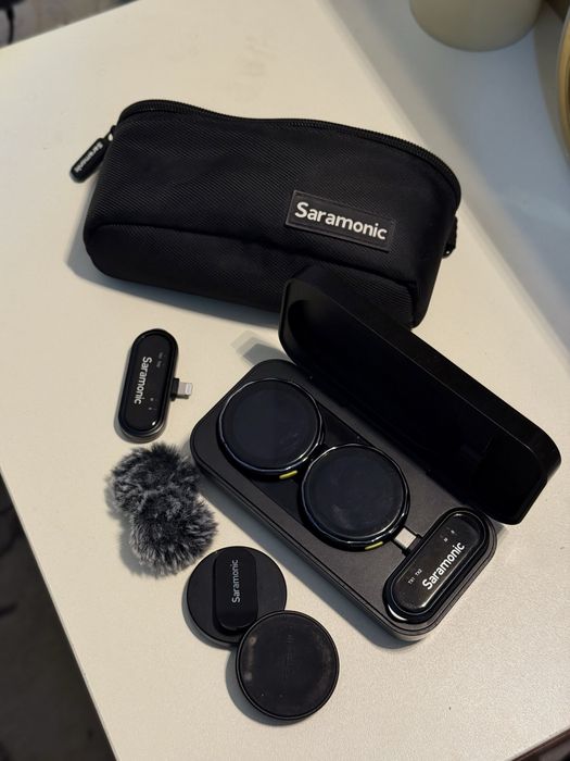 Петлички Saramonic