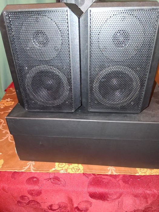 Boxe , studio ,birou -Universum Surround B 90W 8 Ohm 2-Wey