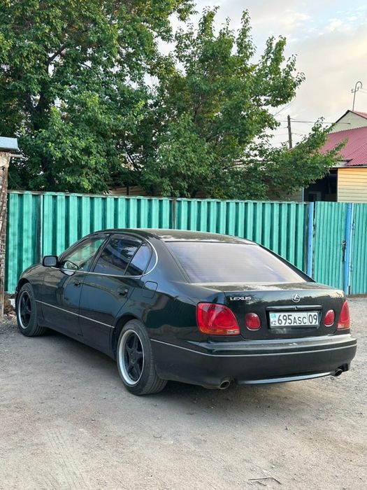 Lexus GS 2002 год