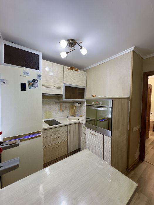 Трехкомнатная в 3 мик-не