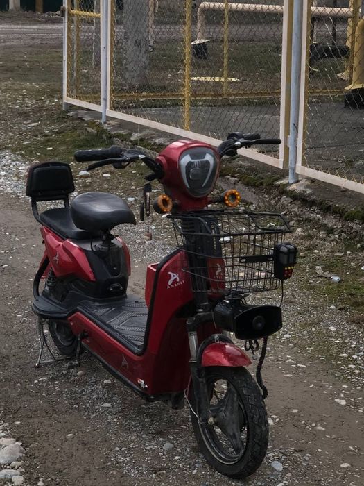 Электроскутер аманат