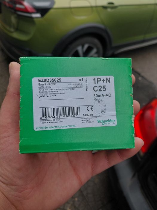Комбинарана ДЕФЕКТНО ТОКОВА Защита Schneider Easy9 RCBO C25 30mA – НОВ