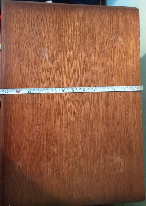 Două noptiere lemn plus o piesa aditioonala 300 ron toate