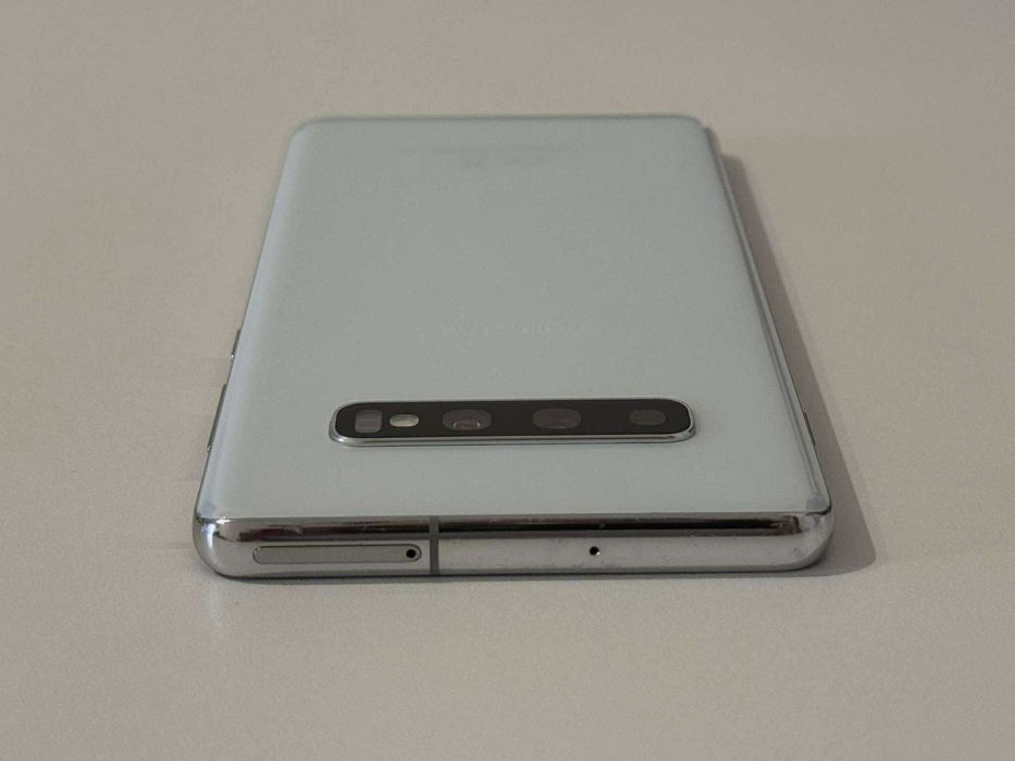 Бартер! Samsung Galaxy S10+ Plus Prism White (Бял)