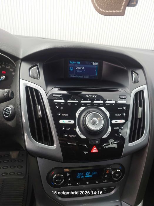 FORD Focus 2012 — imagine 2