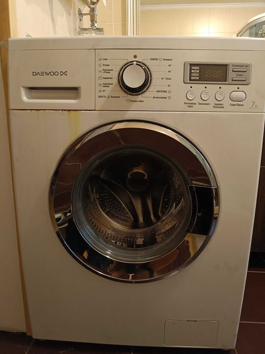 Продам стиральную машину daewoo б/у