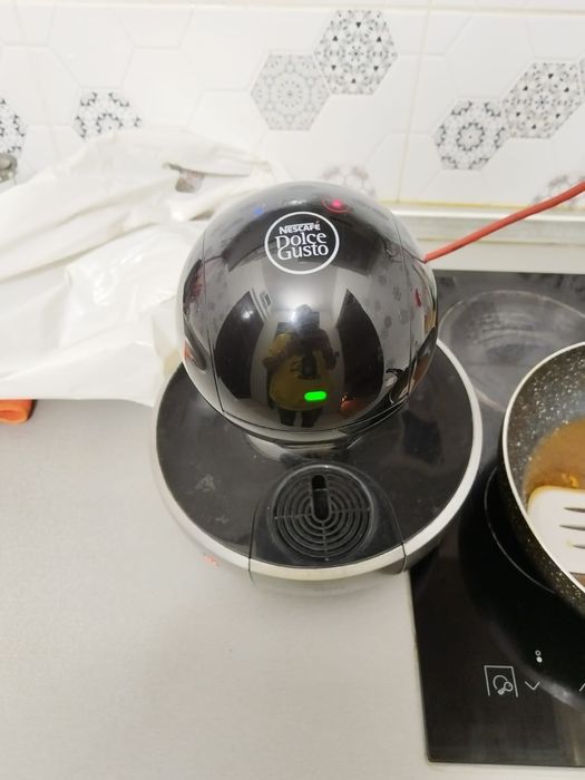 Expresor cafea cu capsule