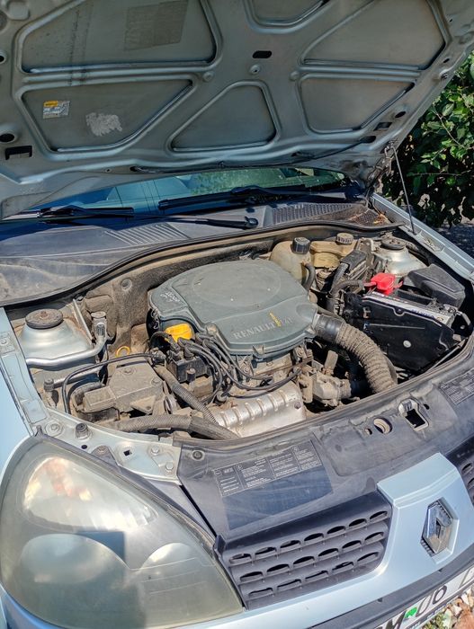 Renault Clio Fabricație 2004