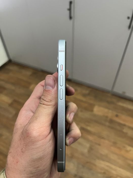 iphone 15 128 гигабайт