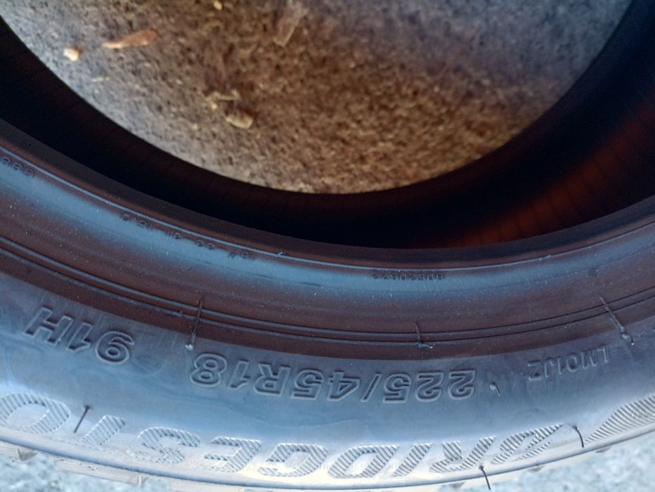 4 anvelope ca si noi RunFlat de iarna Bridgestone 225/45 R18 dot 0720