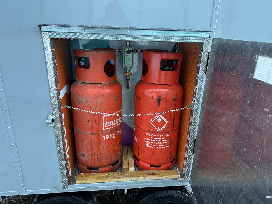 Търговска каравана / мобилна кухня