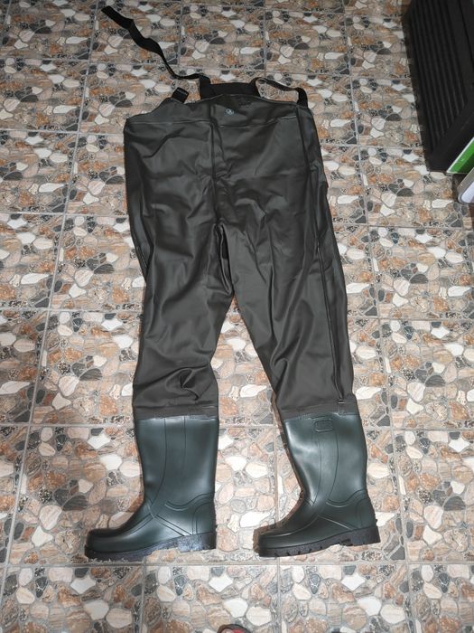 Combinezon pescuit