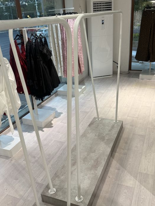 Стойки для одежды
