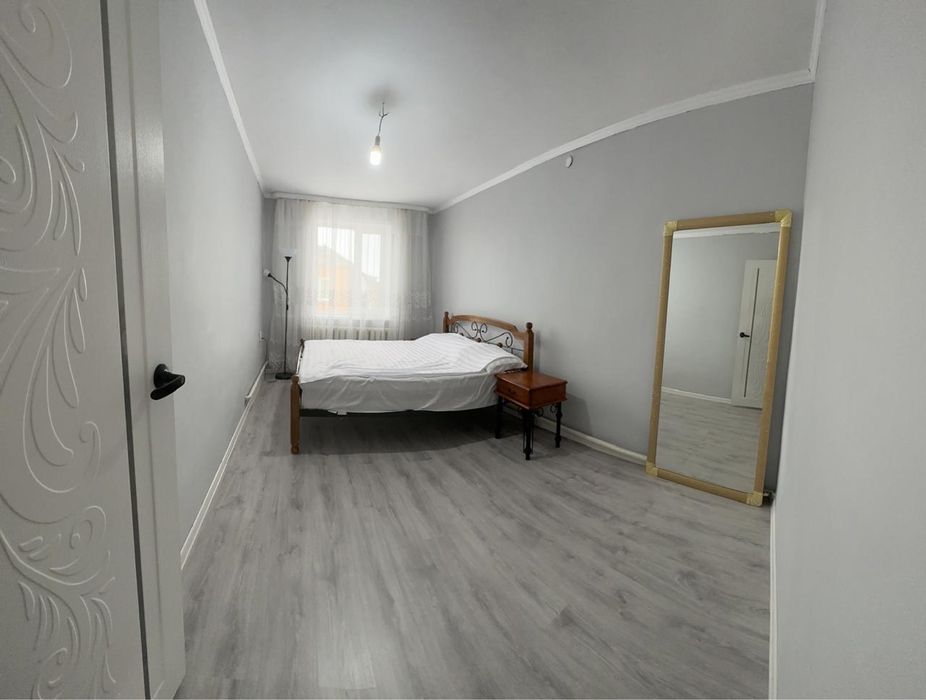 Продам кровать 190 на 200 с матрасом