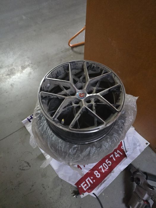Продам колеса с дисками  HRE FF10