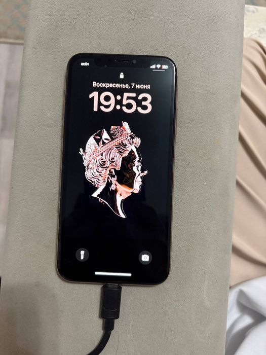 продам iPhone XS