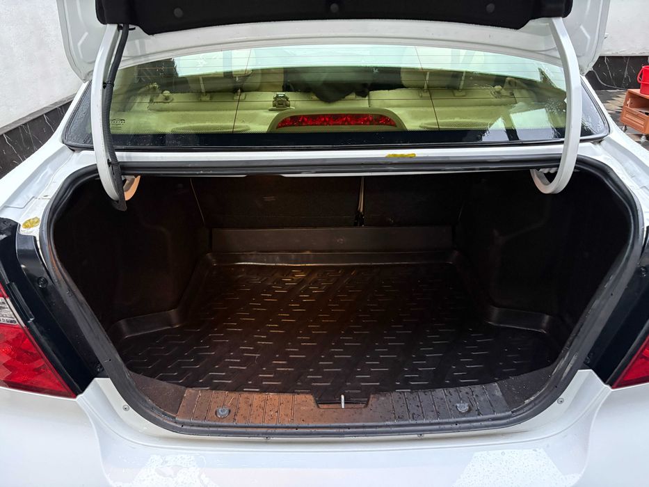 Продаю свою Nexia 3