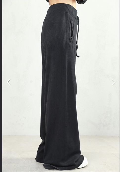 Плетен комплект PAUSE размер СХ носен веднъж , закупен за 199,90лв.