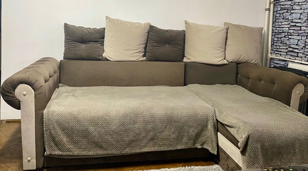 Vând mobilă în stare bună