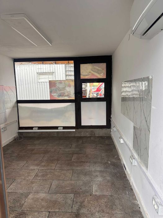 Spațiu comercial de închiriat 12mp  – Piața 700, Timișoara (zonă ultracentrală)