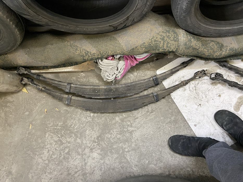 Продам рессоры УАЗ