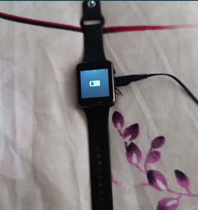 Smart watch ceas cu cartelă sim , card microsd și webcam