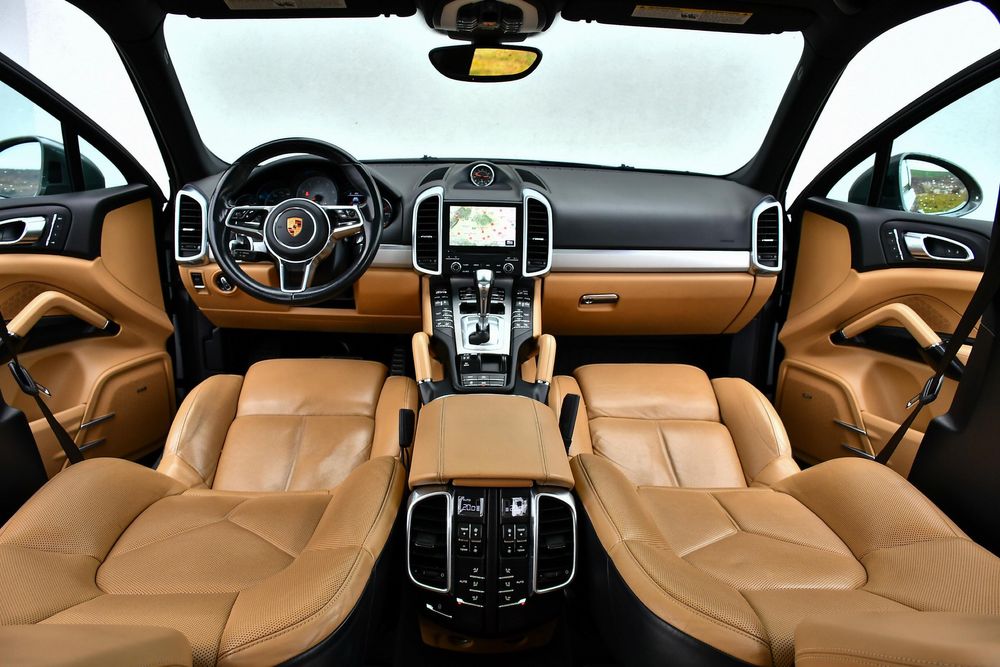 Porsche Cayenne S 2017 420CP full options panorama bose sport chrono