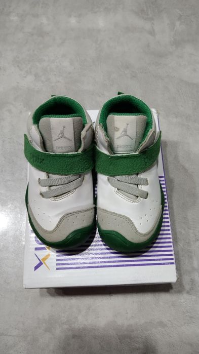 Продам кроссовки 21р.  на мальчика.