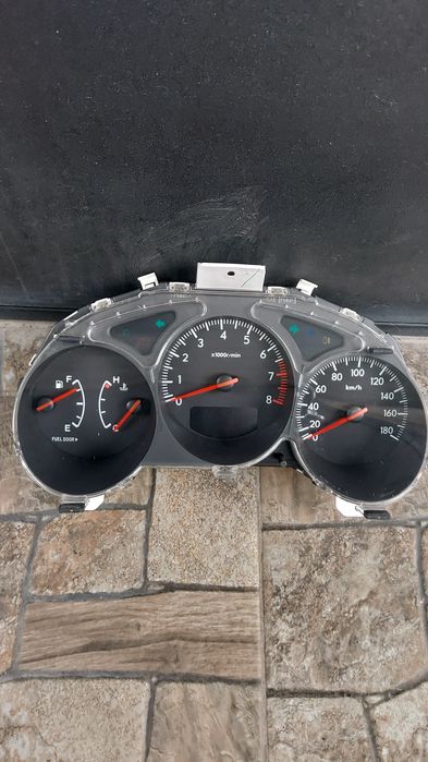 Щеток приборов на Subaru  Sg.