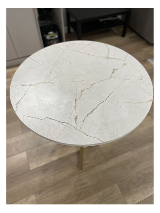 Круглый стол на кухню